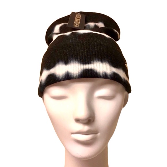 Steve Madden Tie Dye Micro Ribbed Beanie (NWT) (Size: OSFM) - Picture 3 of 7